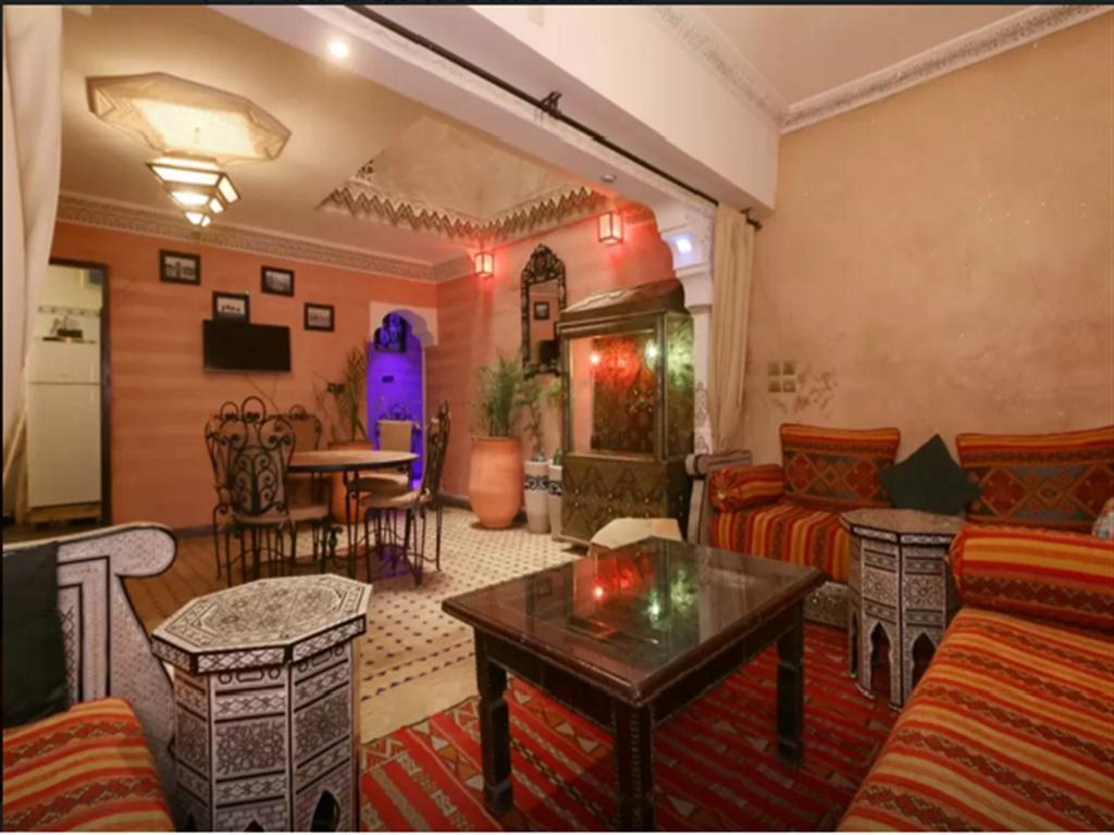 Riad Maison Aicha Hotel Marrakesh Exterior photo